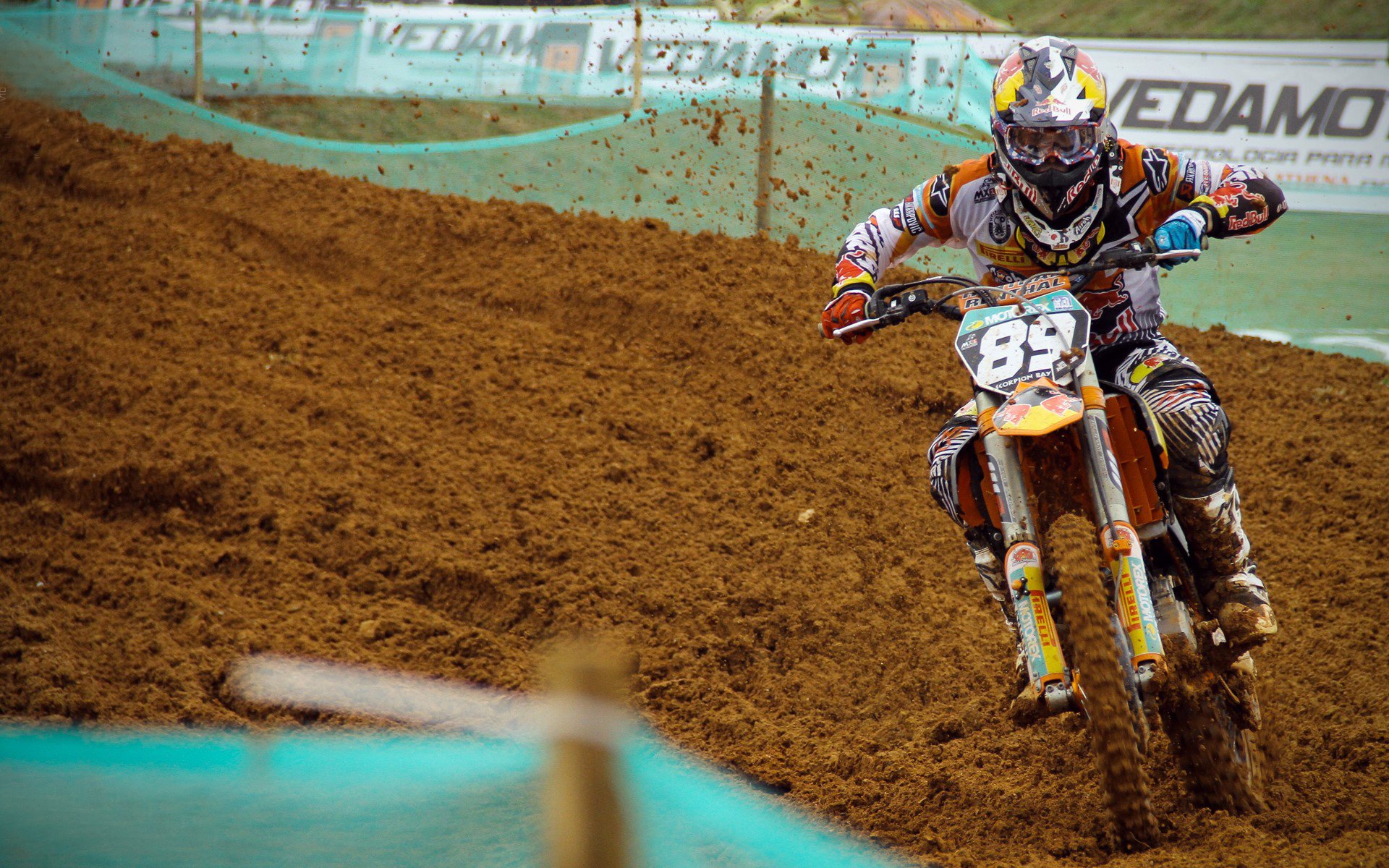 RNG观众热烈欢呼!大坂直美迎来十二赛季出色发挥赛场气氛高涨