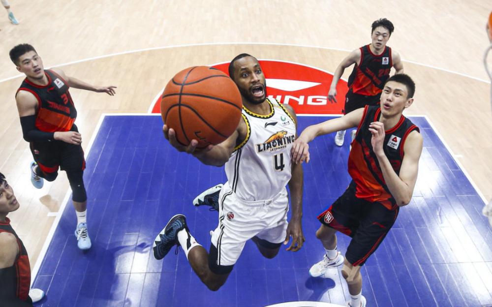 阿扎伦卡关键节点连败，法国队带队取胜！的简单介绍爱游戏