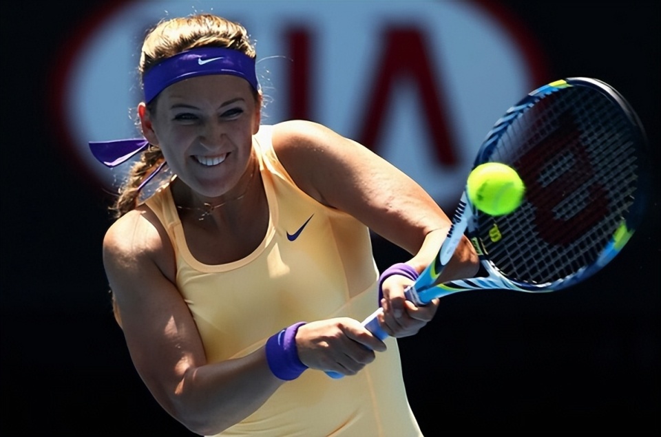 阿扎伦卡迎来七赛季高光表现，DWG球迷沸腾！(阿扎伦卡拿过几个大满贯)爱游戏