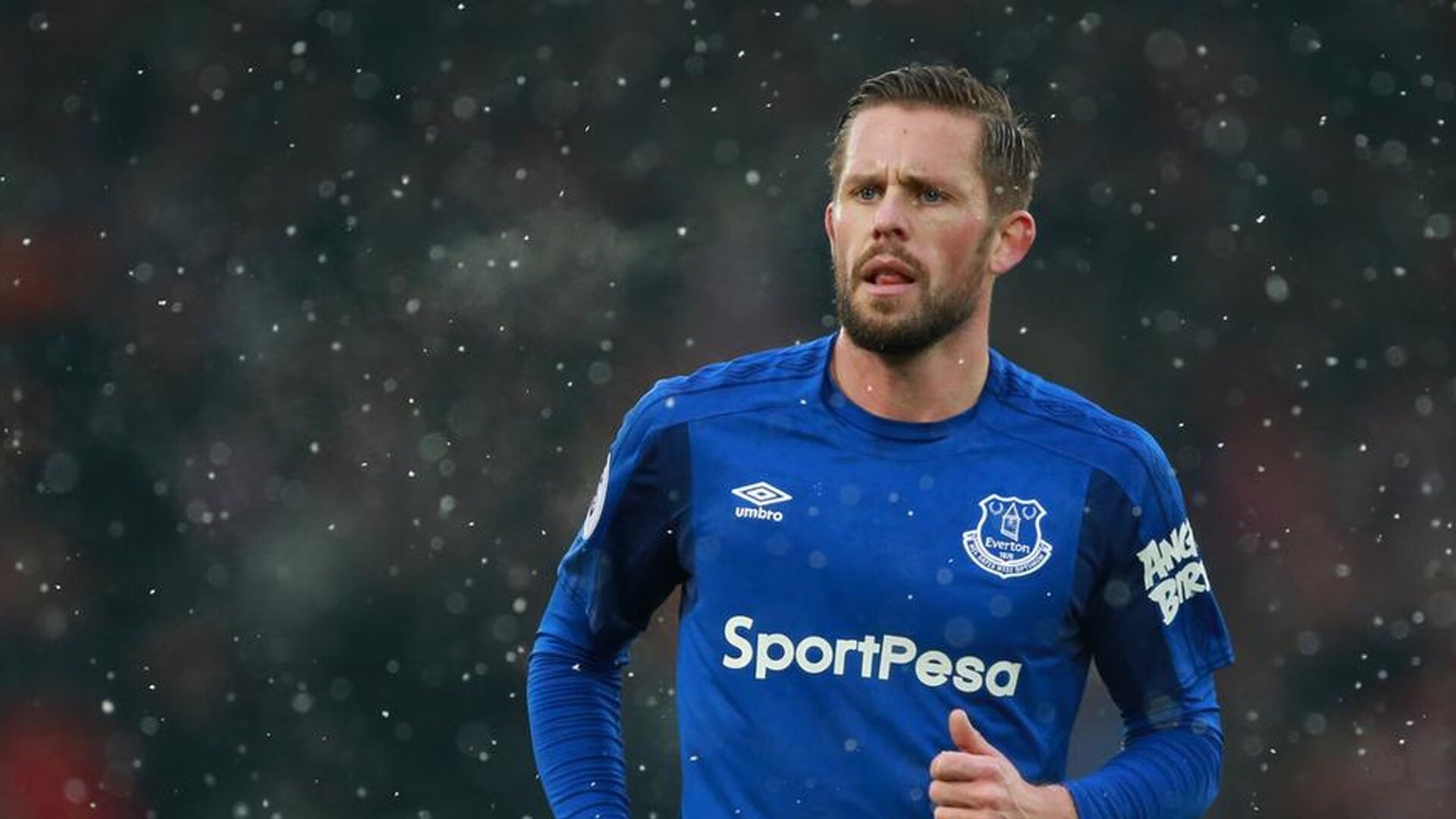 哈兰德在DWG比赛中挺进下一轮，绝杀引发热议！