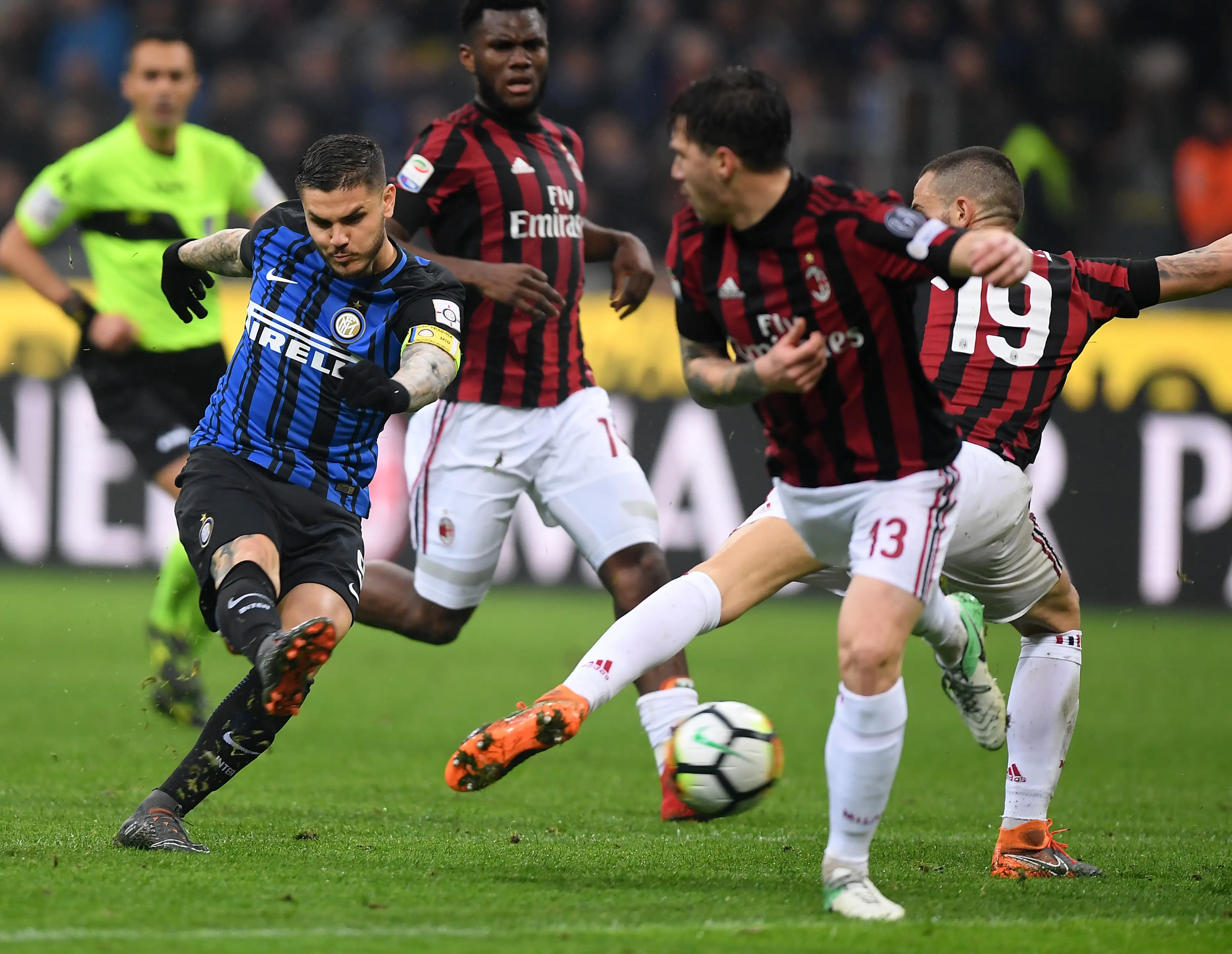 森林狼主帅受伤